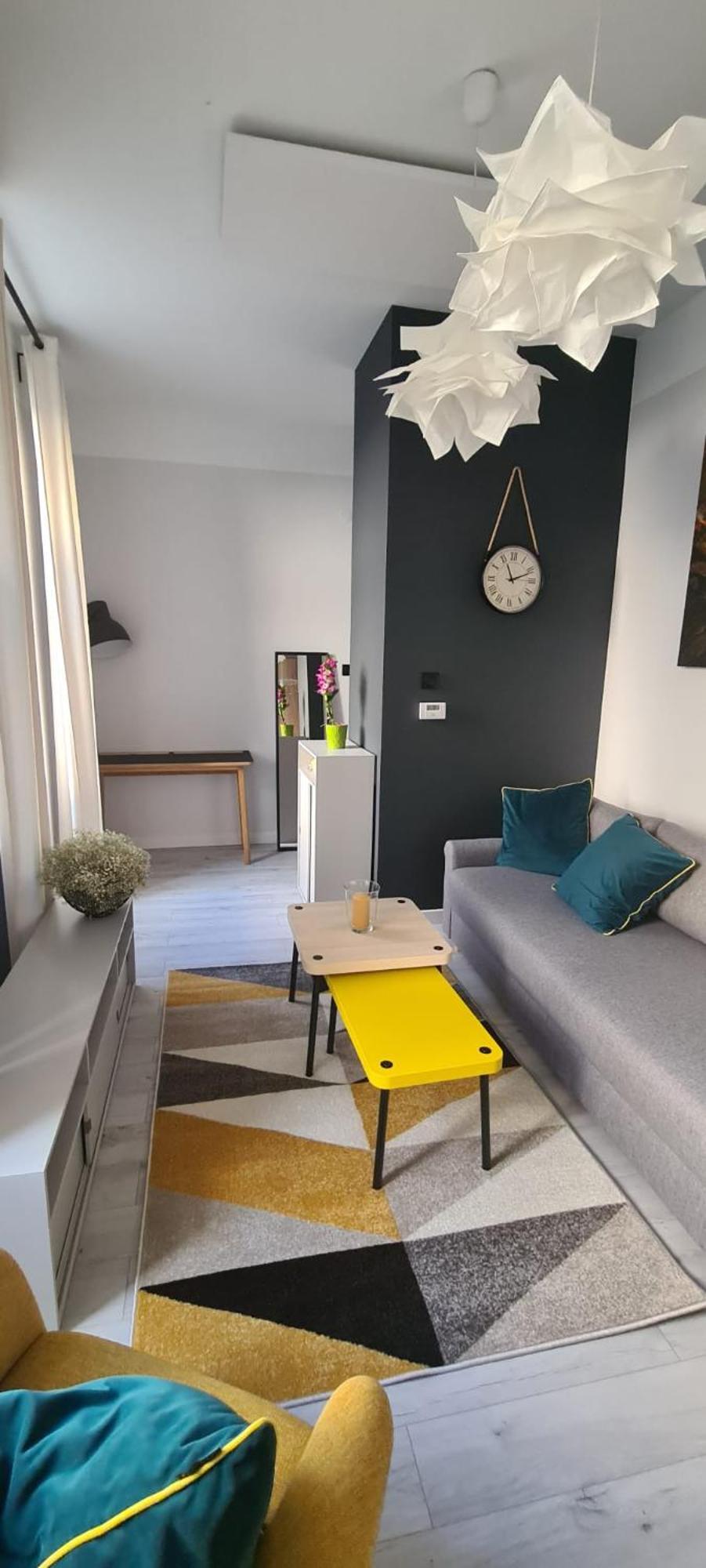 Apartament Apartament W Scislym Centrum Lodzi 26M2 Na Ukwieconej Ulicy 6 Sierpnia Łódź