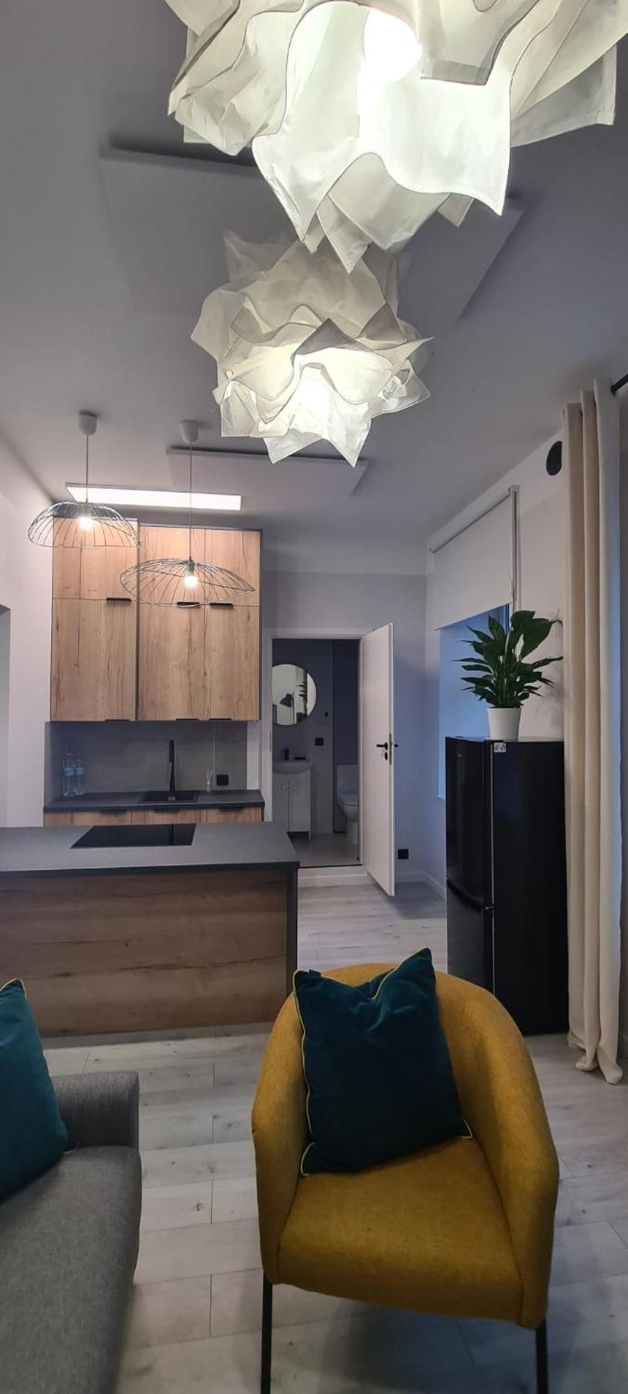 Apartament W Scislym Centrum Lodzi 26M2 Na Ukwieconej Ulicy 6 Sierpnia Apartament *